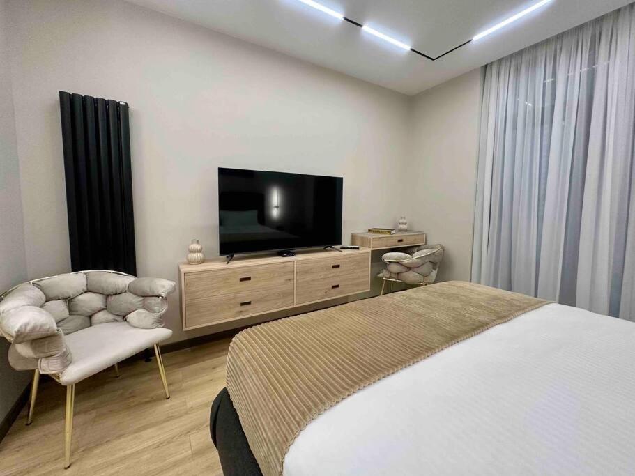 Elegant & Stylish Apartment in Central Batumi