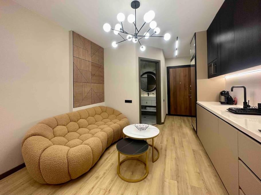 Elegant & Stylish Apartment in Central Batumi