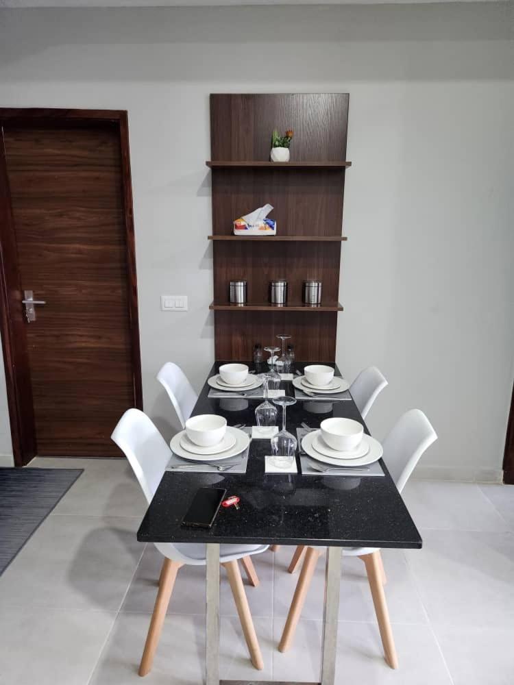 Elegant 1 bedroom apartment at Aquaview