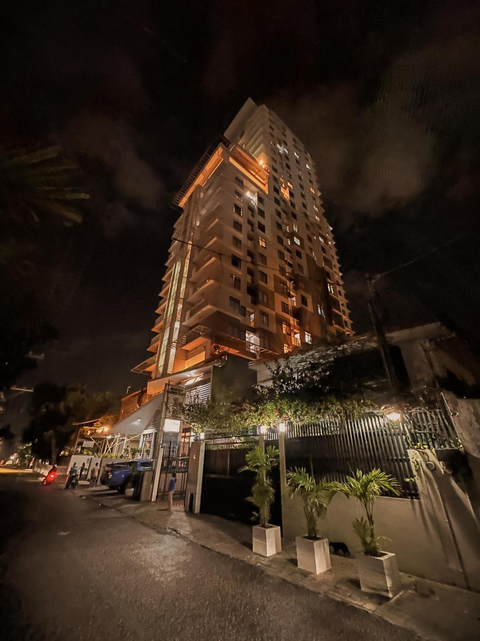 Chillhauz (SM,Ayala,IT,City) W/Pool & WiFi