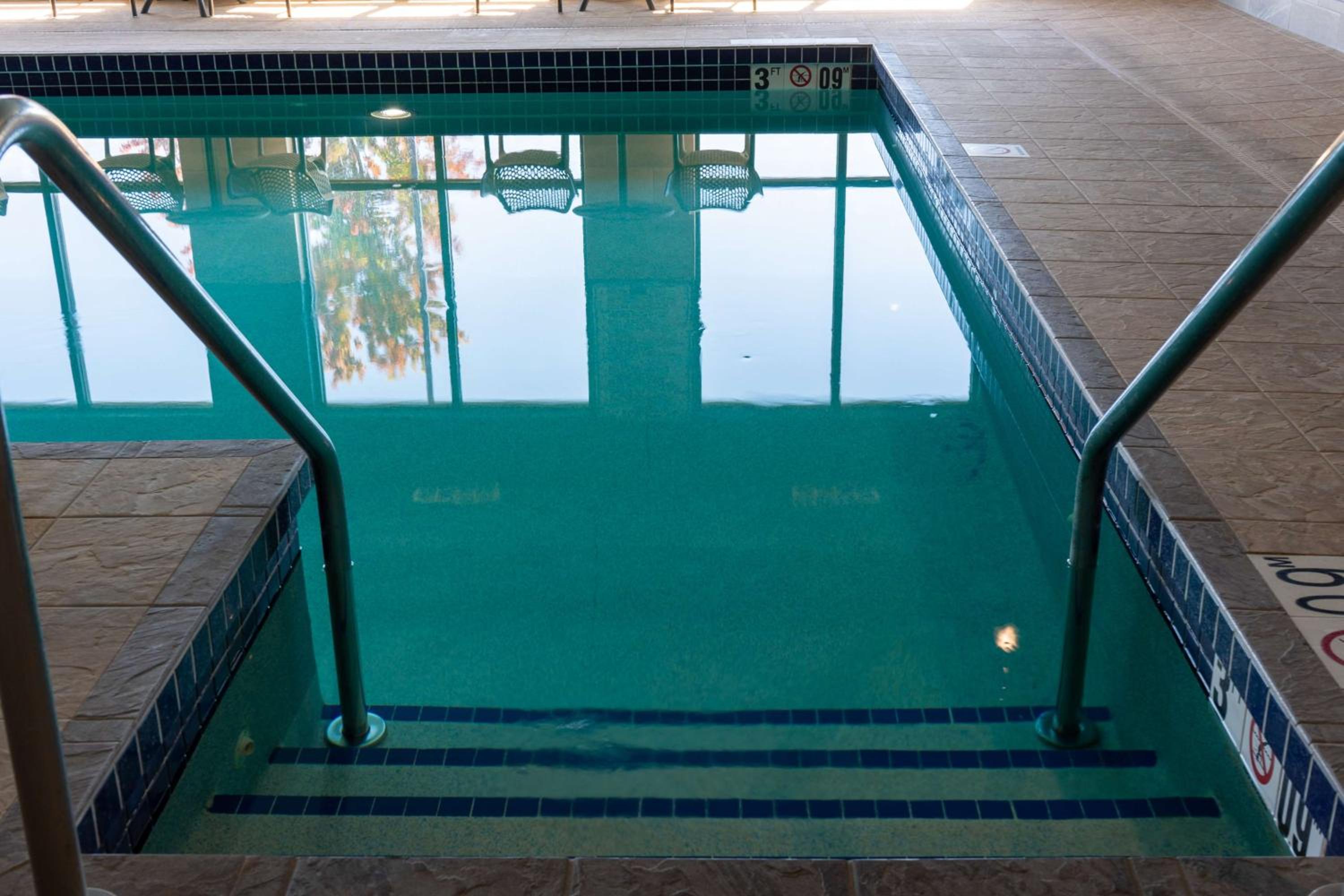 Hampton Inn Elkhorn Lake Geneva Area - Property Image 33