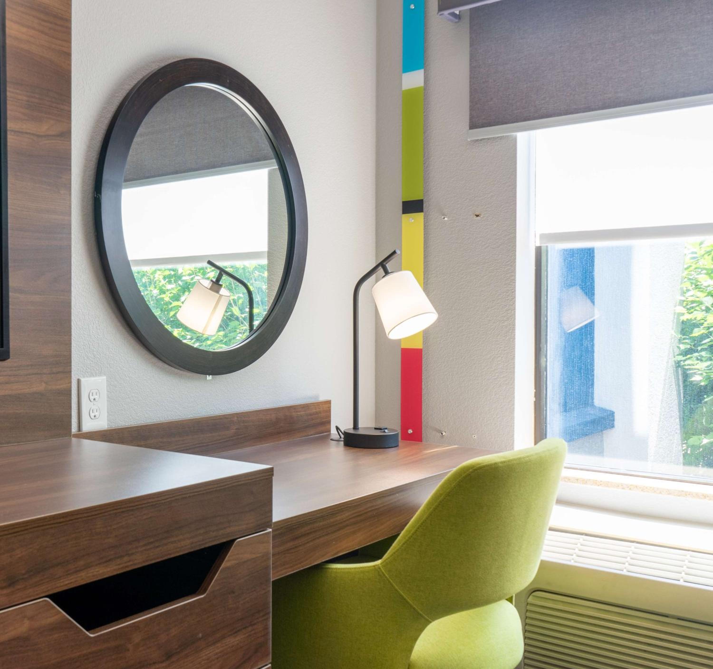 Hampton Inn Elkhorn Lake Geneva Area - Property Image 9