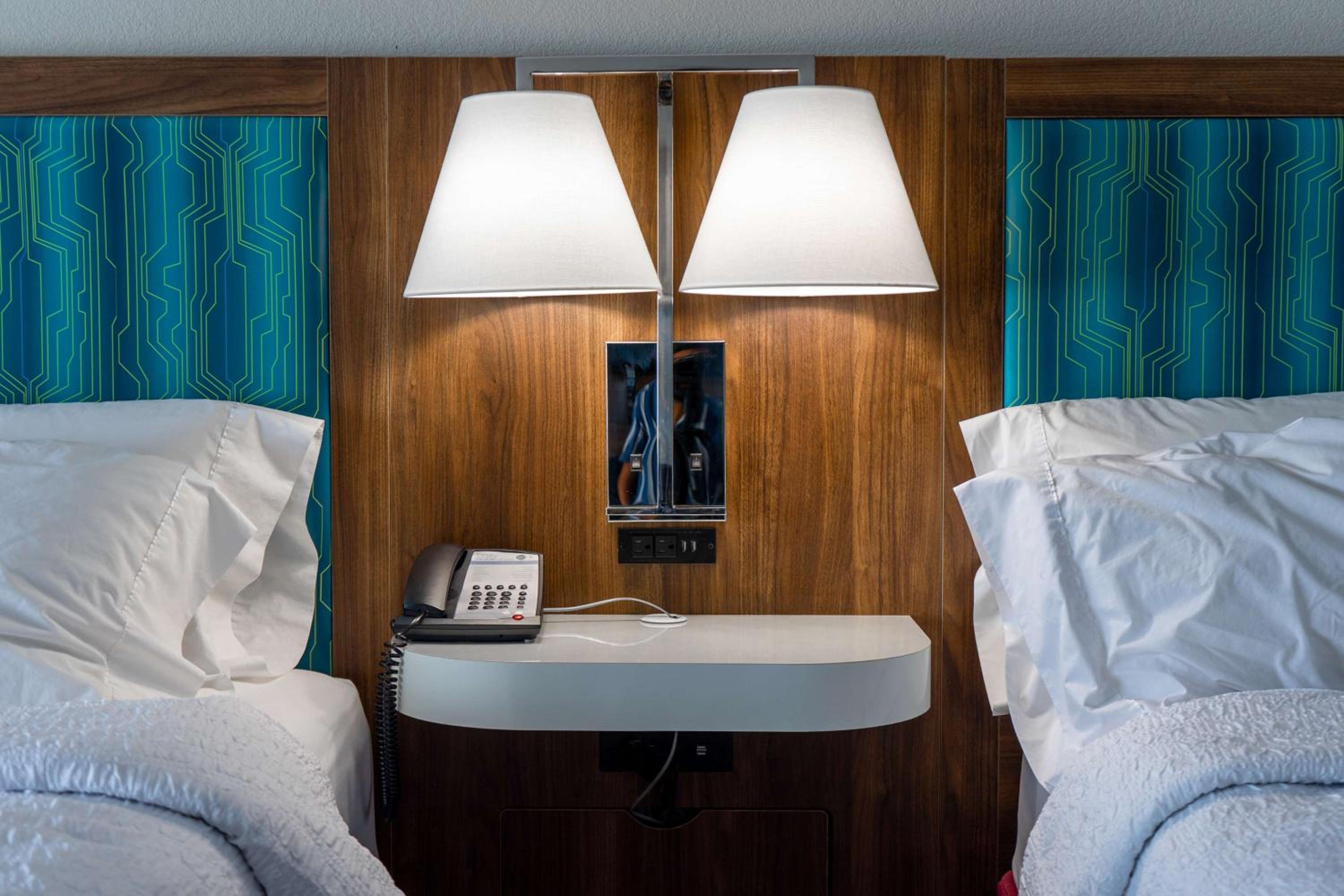 Hampton Inn Elkhorn Lake Geneva Area - Property Image 10