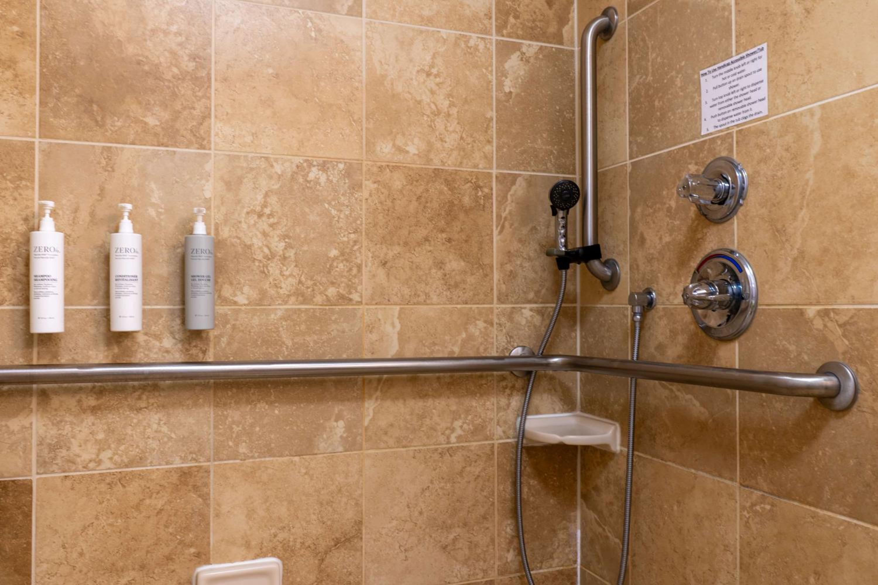 Hampton Inn Elkhorn Lake Geneva Area - Property Image 15