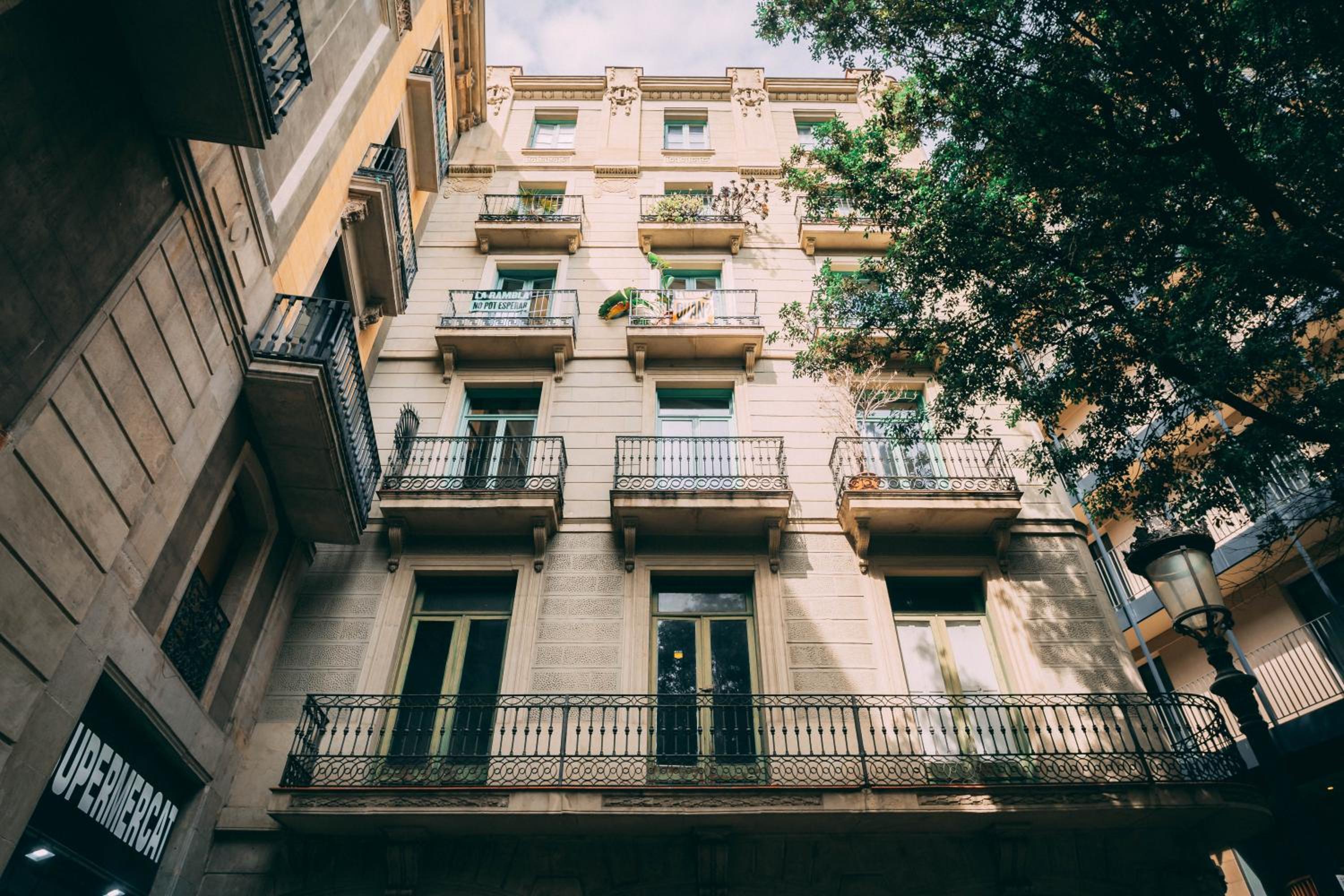 Ramblas Apartments