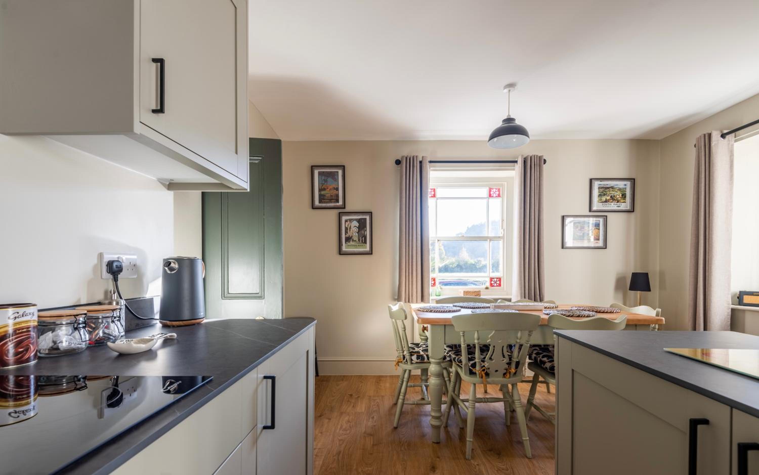 Holmleigh cottage