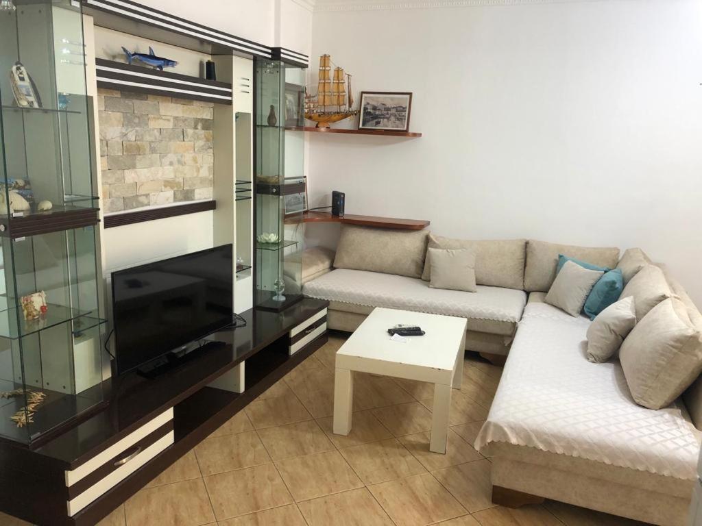 H&G Seaview Apartments