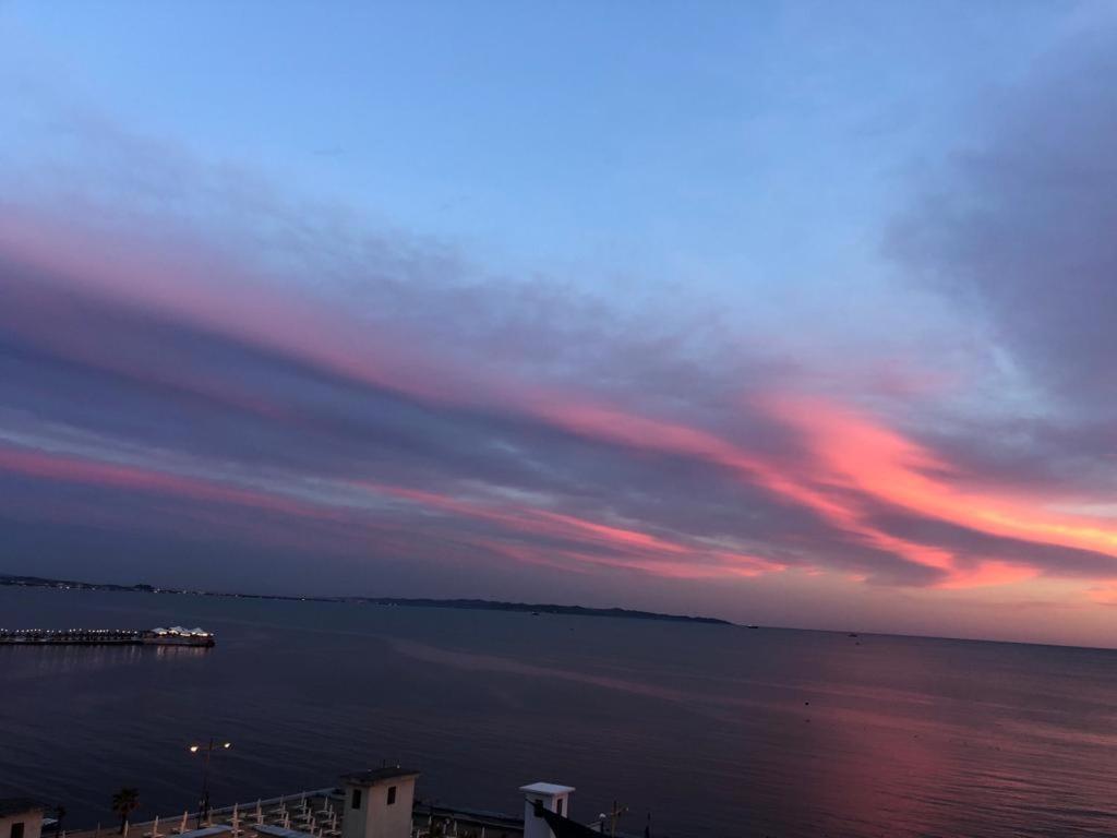 H&G Seaview Apartments