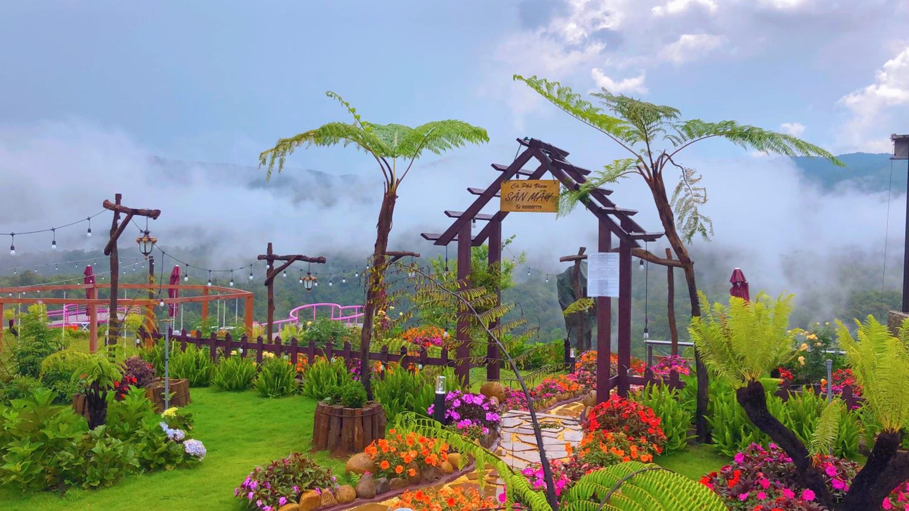 Săn Mây Coffee and Homestay Măng Đen view 3