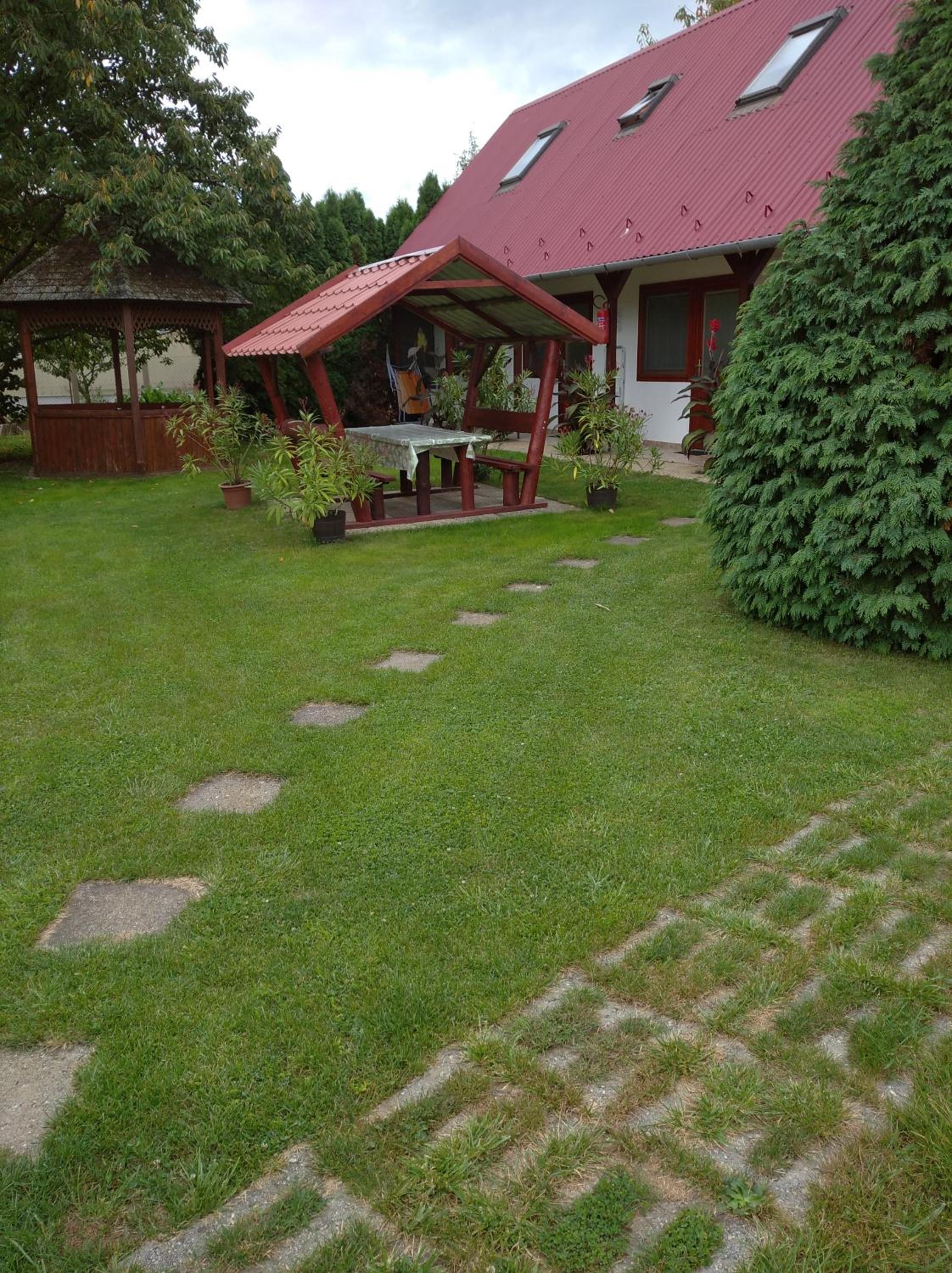 Photo 21