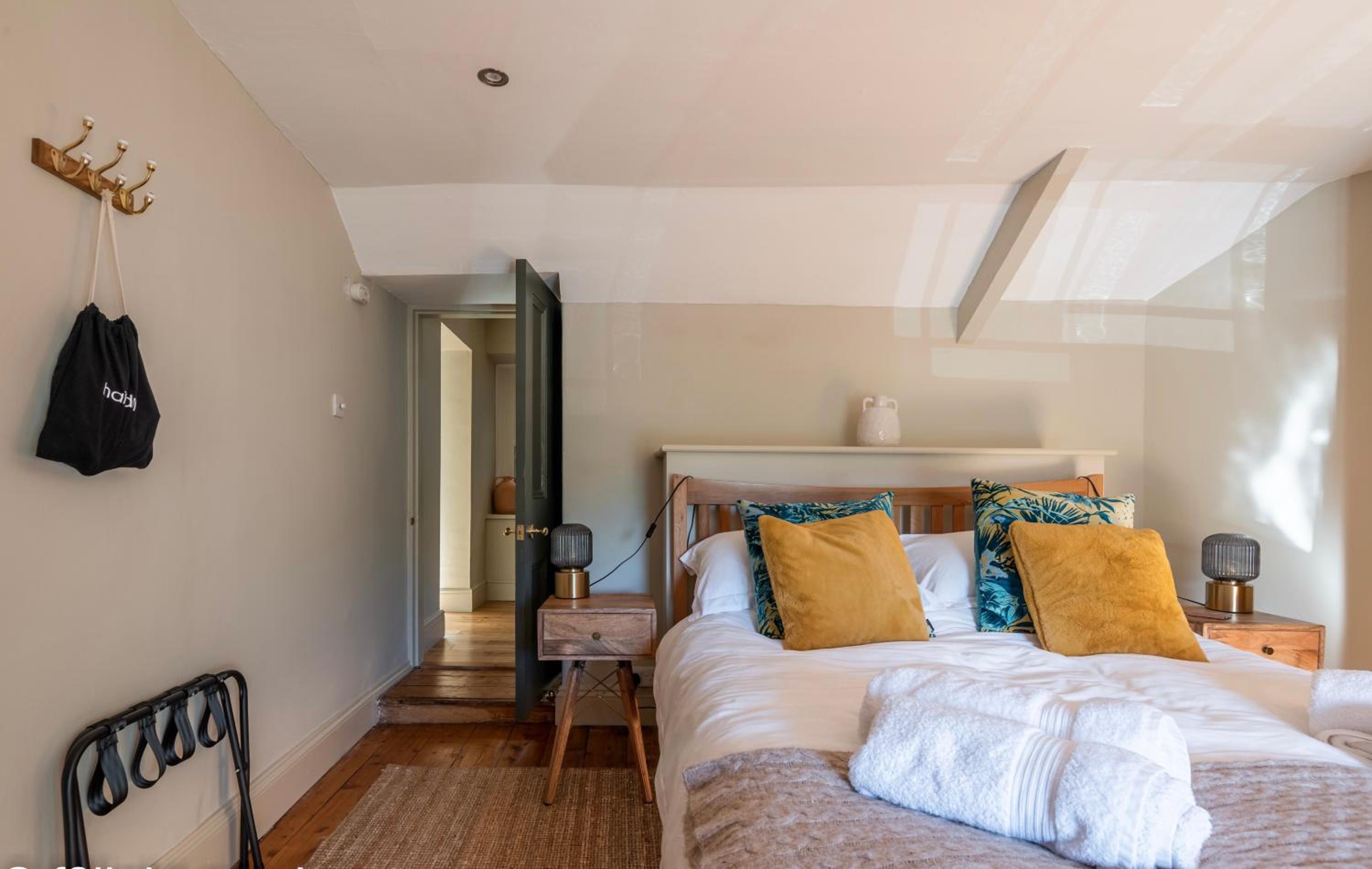 Holmleigh cottage