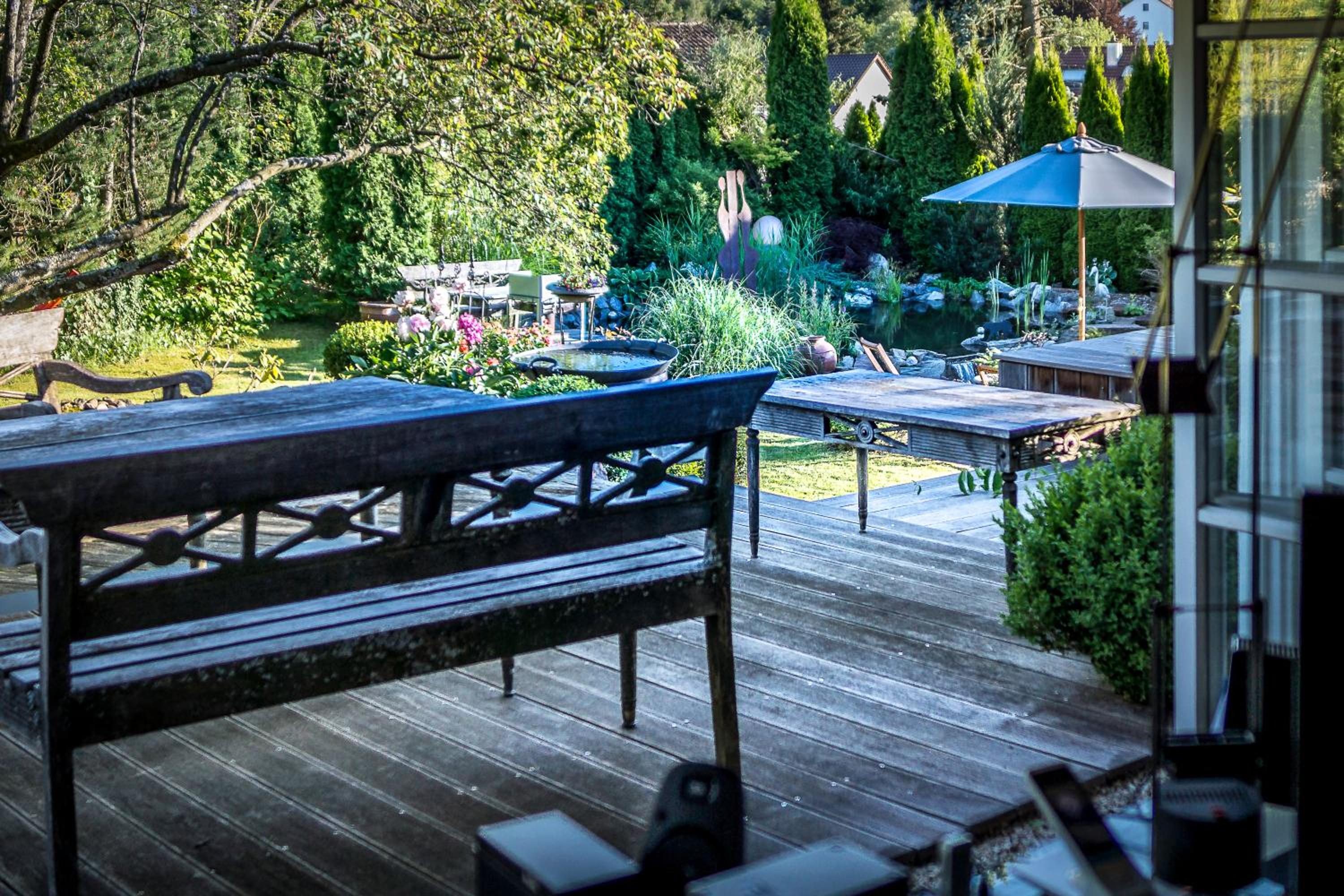 Glückliche Kuh-Villa - Achtsamer Rückzugsort mit Traumgarten, Schwimmteich & Raum zum Sein bis 18 Personen - Allgäu