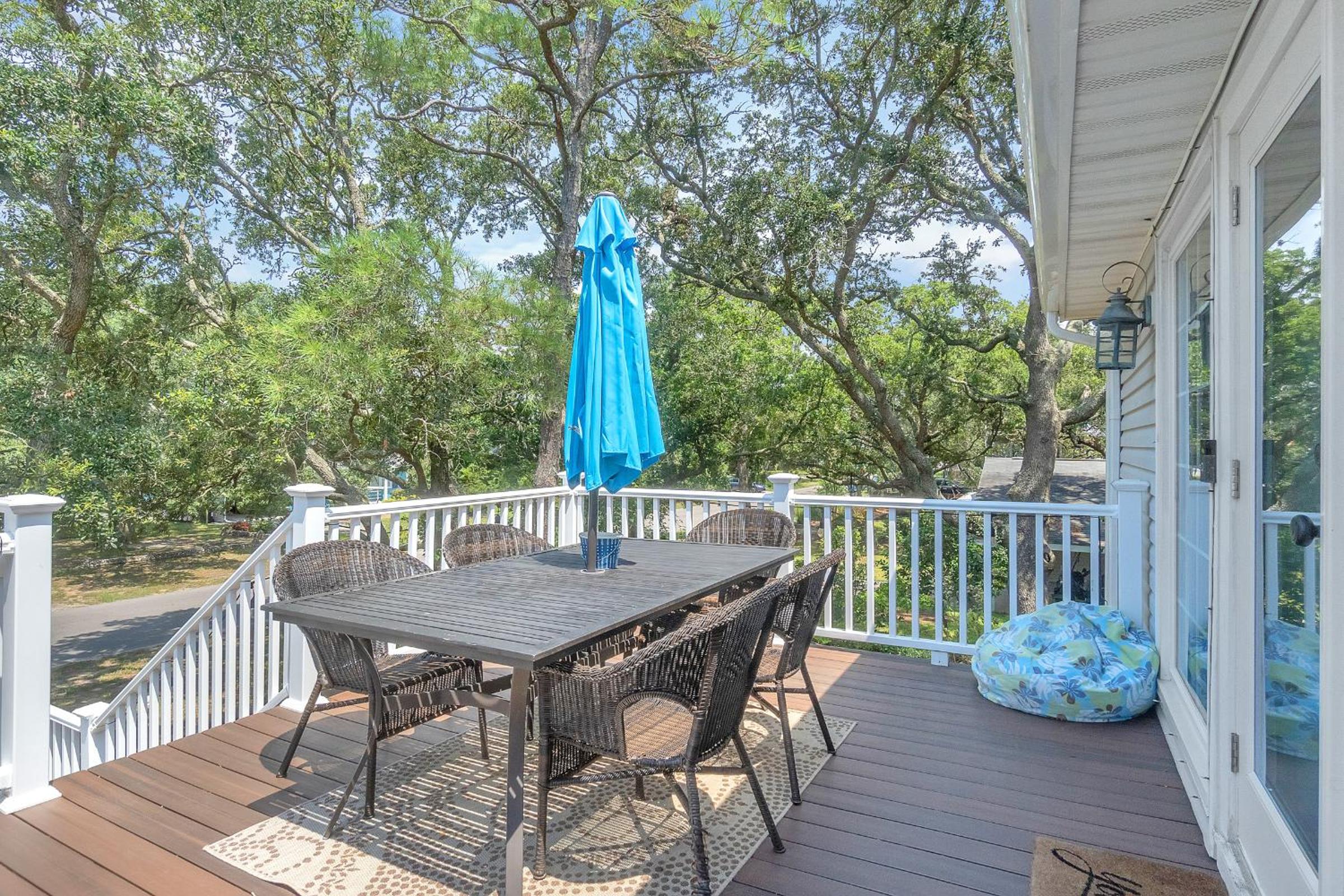 Tipsy Turtle by Oak Island Accommodations view 2
