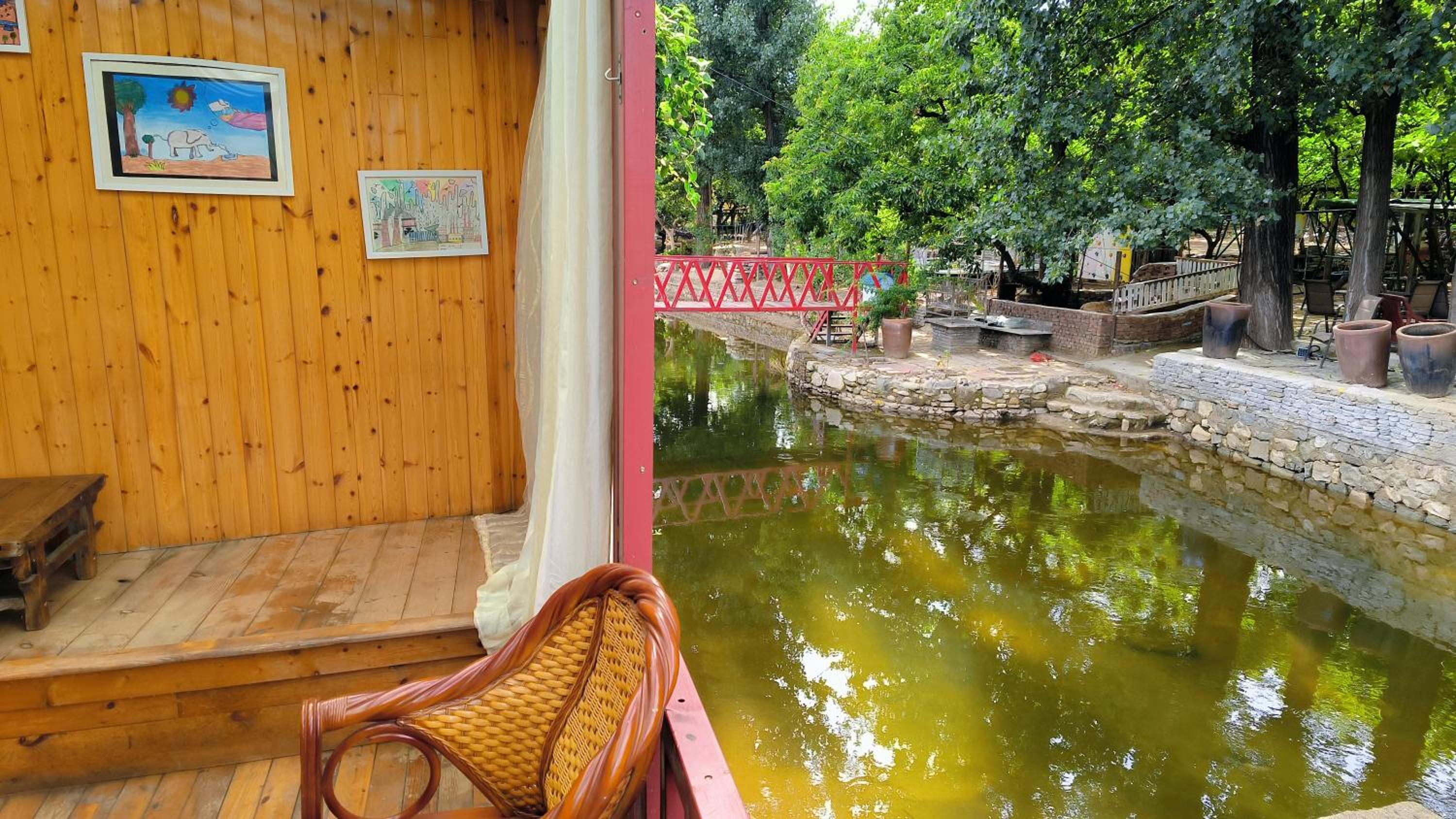 B&B under Great Wall