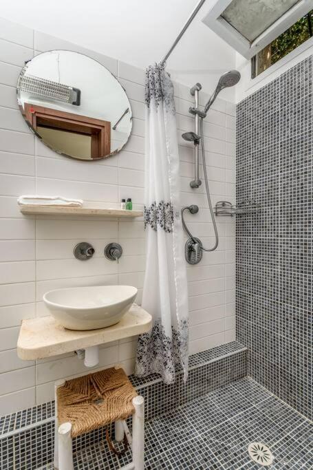 New Gordon Beach - Stylish 3BR Near the Sea view 5