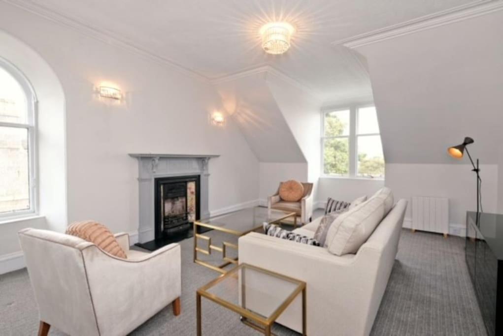 Luxury West End Apartment view 3