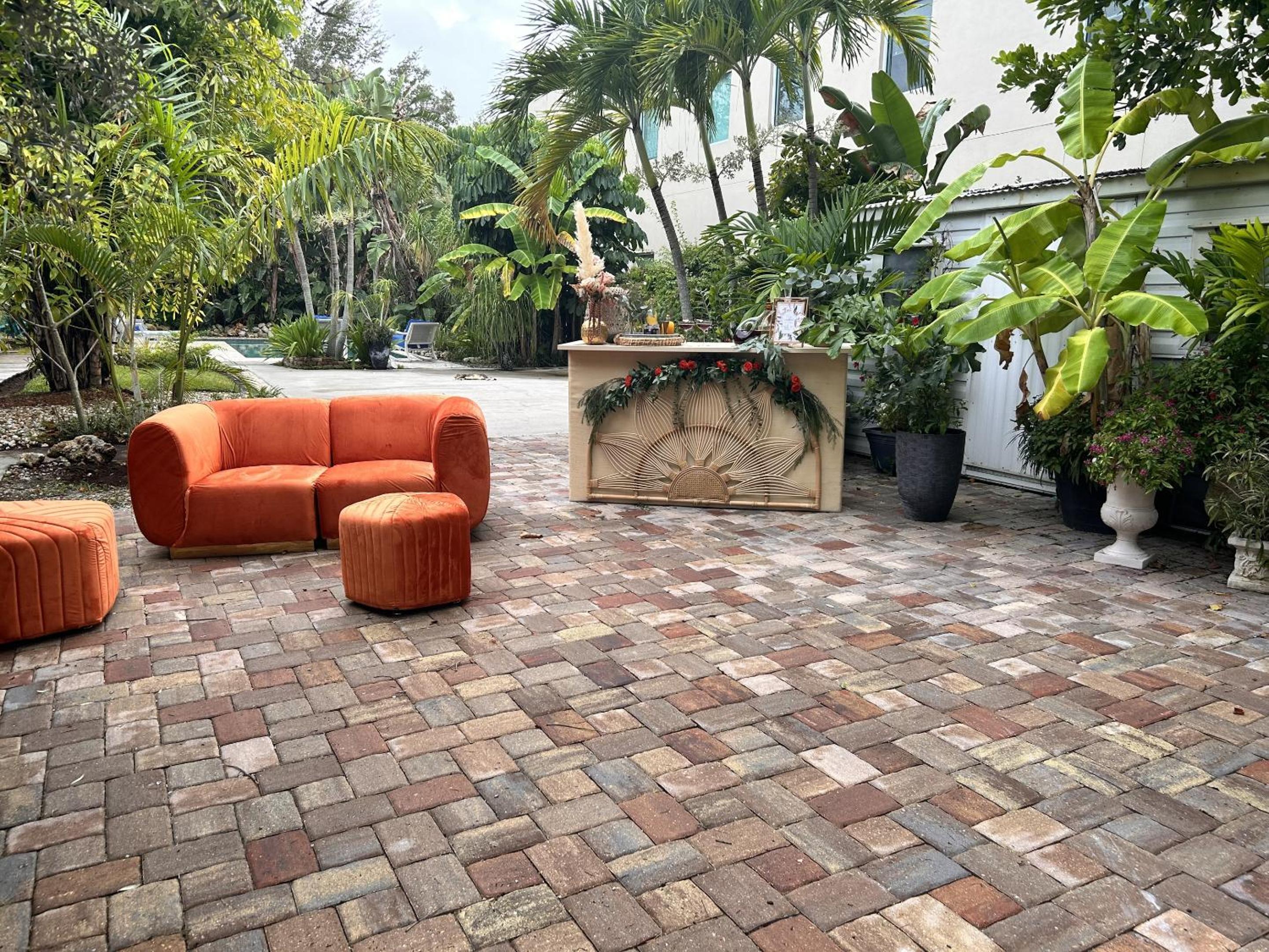 Manatee Palms - Property Image 12
