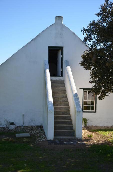 De Mond Farm Cottage - Vogelgezang Farm (near Arniston) view 3