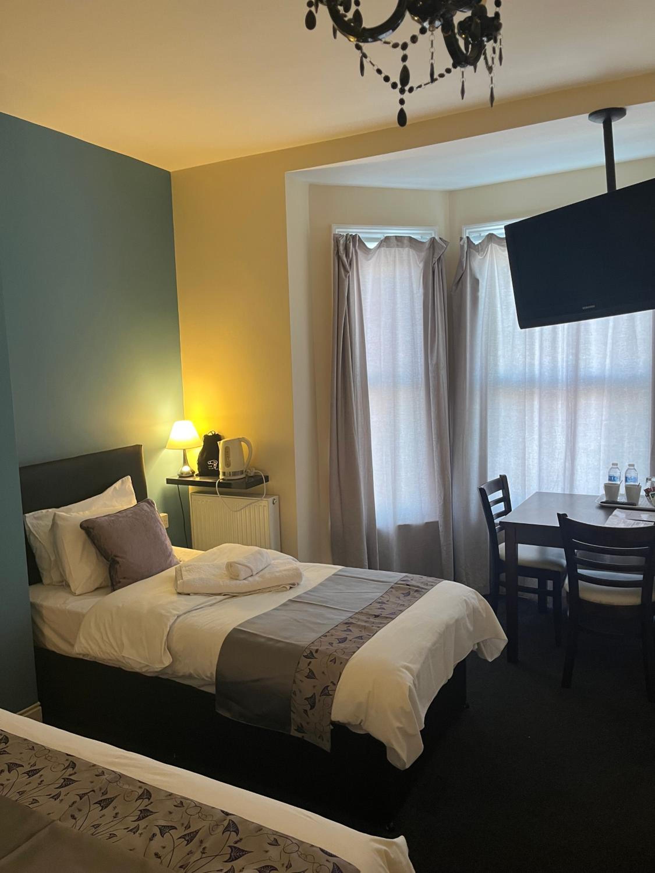 Ipswich Vacations - The Harp Freehouse and Guesthouse - Property Image 41