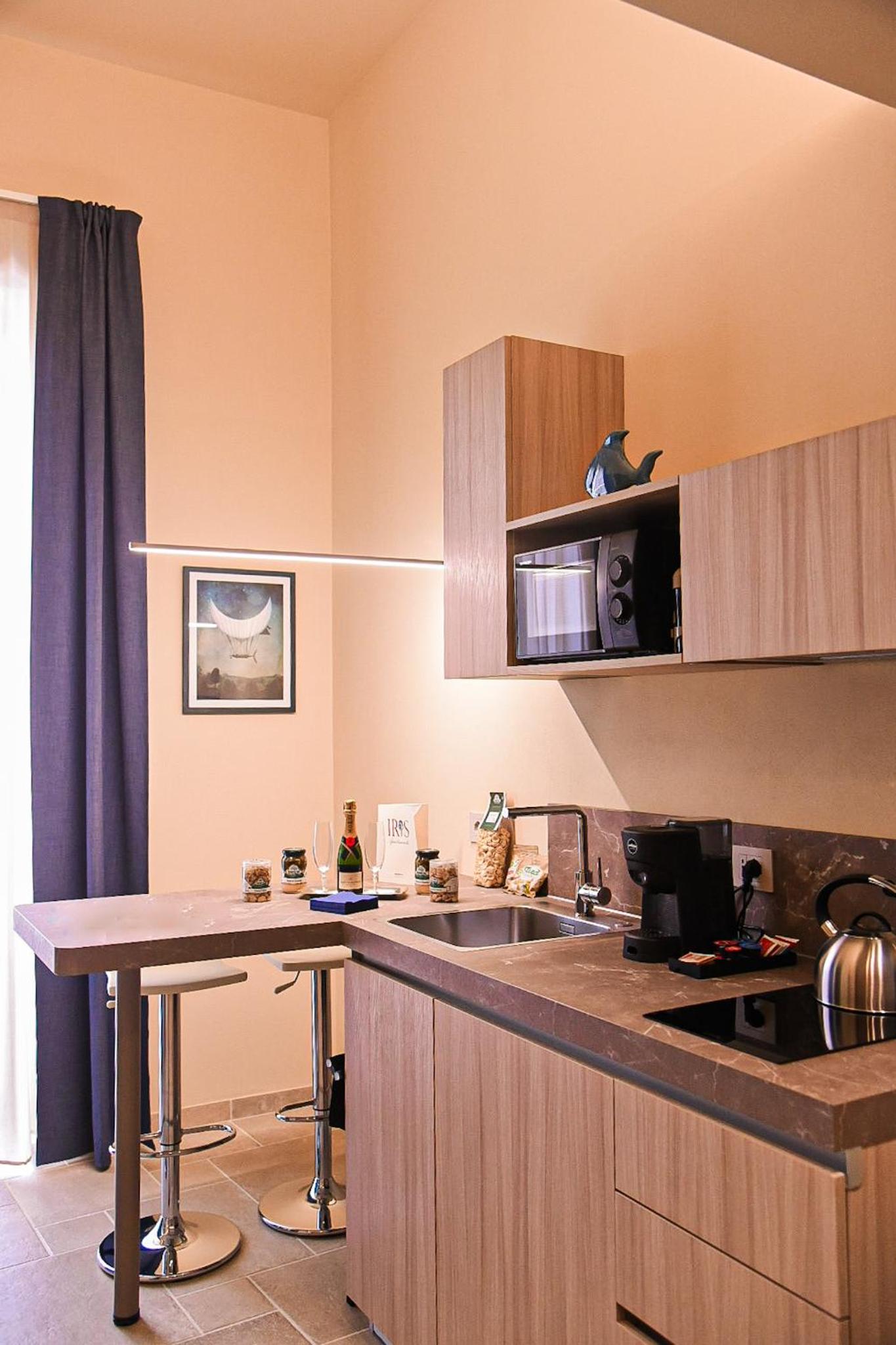 Iris Apartments