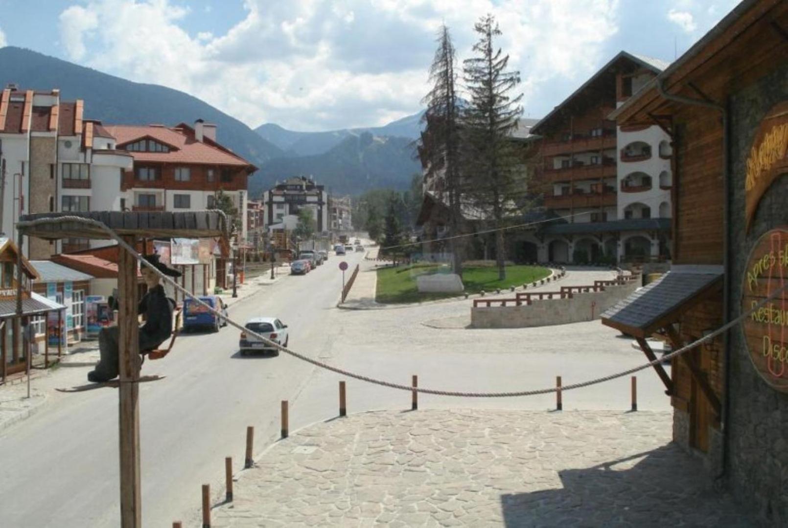 Granat Gondola Apartments next to Ski Lift
