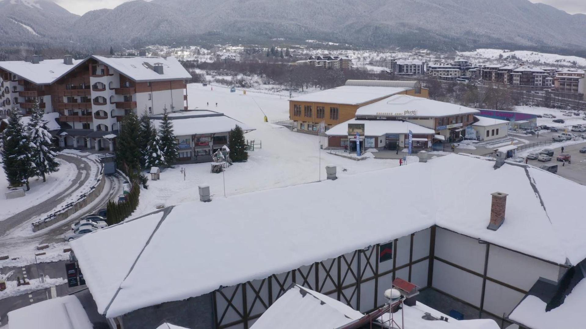 Granat Gondola Apartments next to Ski Lift