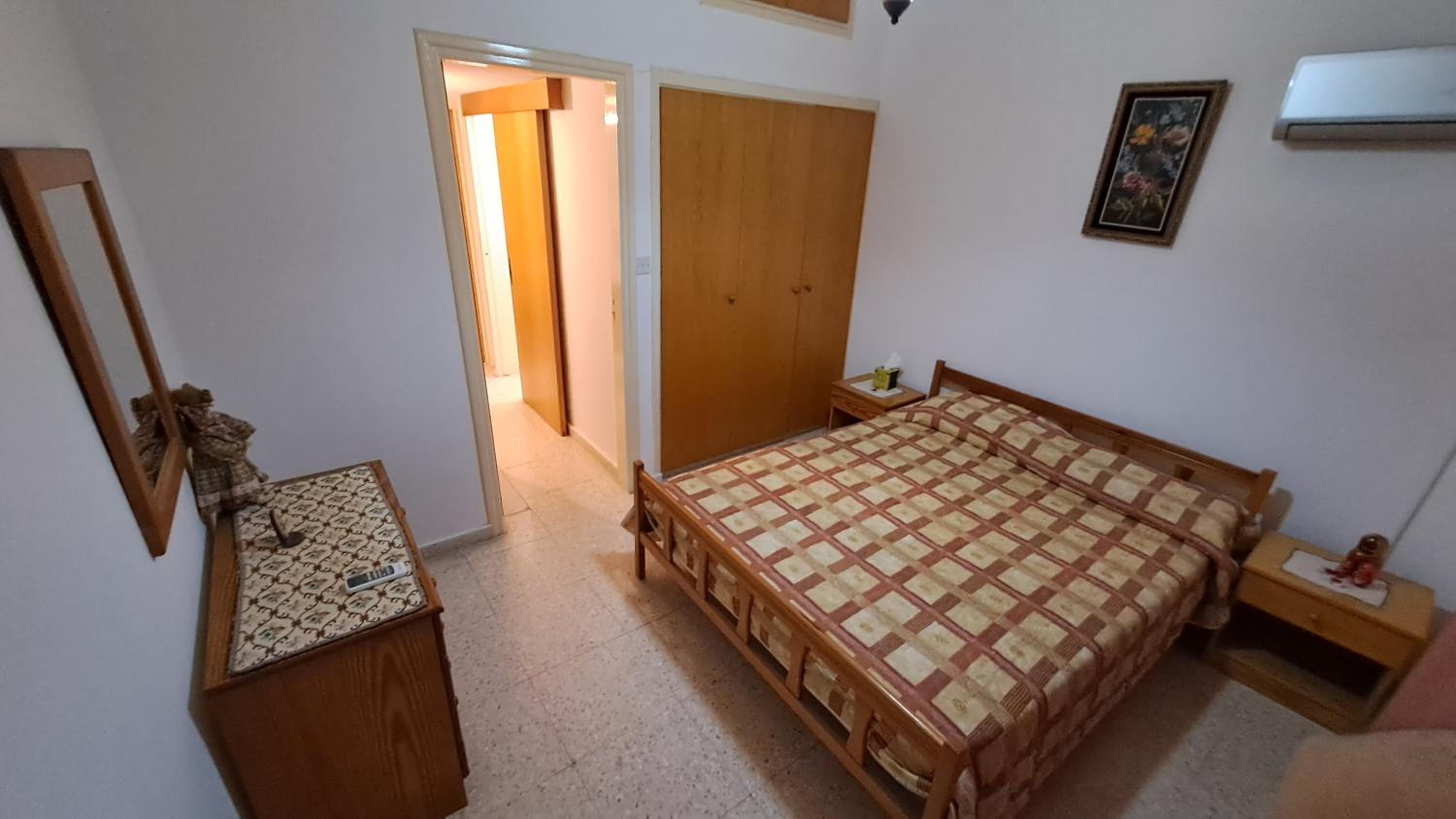 Manors Seaside 2BR House 100m from the Beach & Free Parking