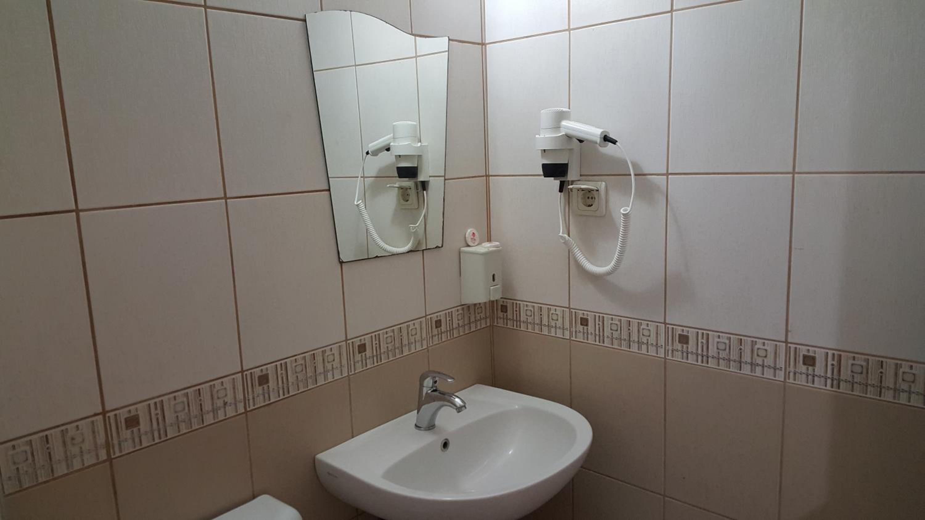 Kartal Hotel - Image 41