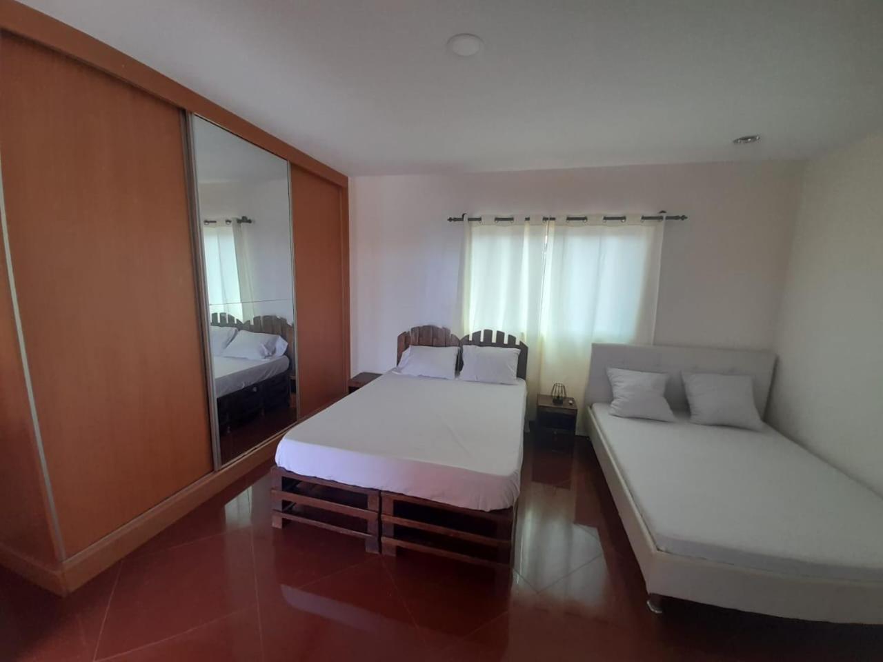 Tarrafal House