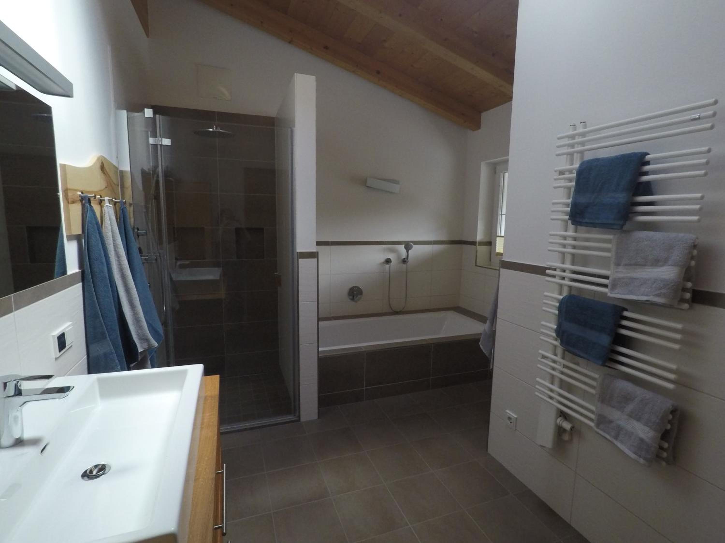 Ferienhaus Bergauf with Hot Tub