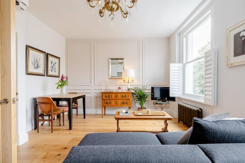 Luxury flat on Fulham/Chelsea border