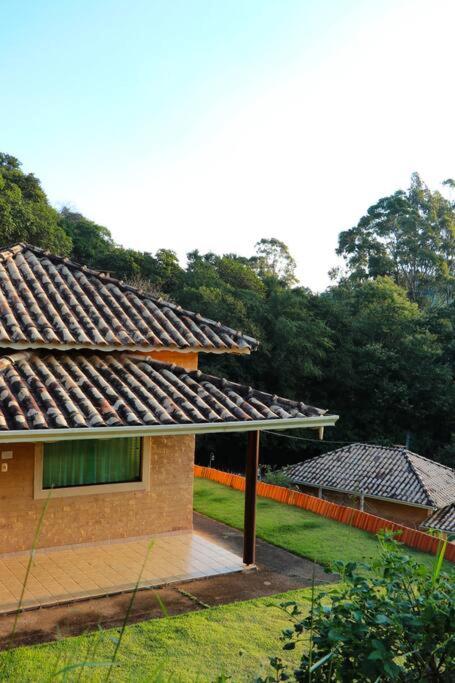 Recanto dos Beija flores, Chalé Lantana c