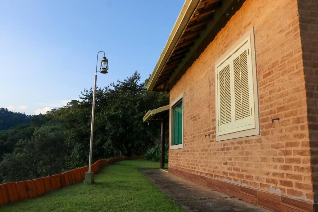 Recanto dos Beija flores, Chalé Lantana c