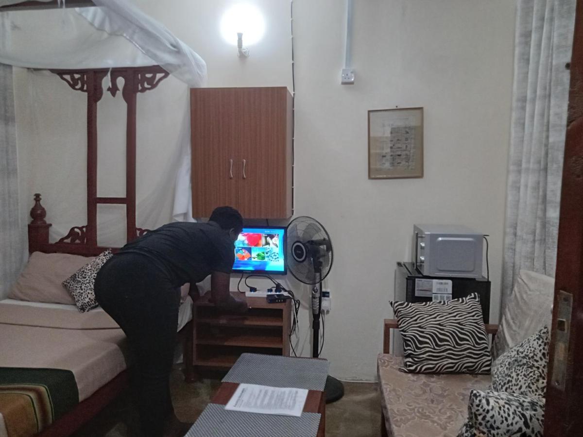 Amarrosi Lion - Studio terrace Apartment ,Mtwapa view 4