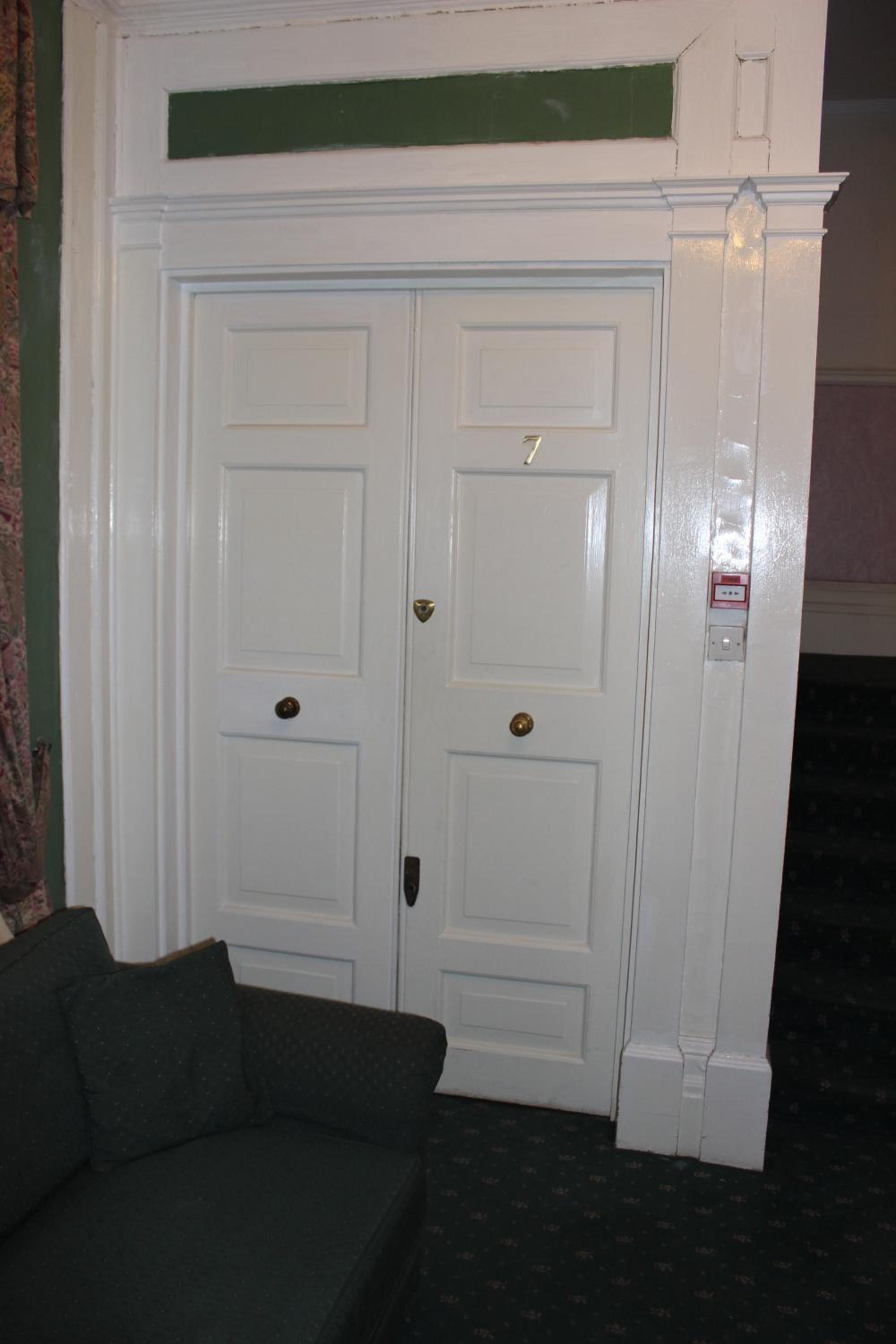 La Suite South