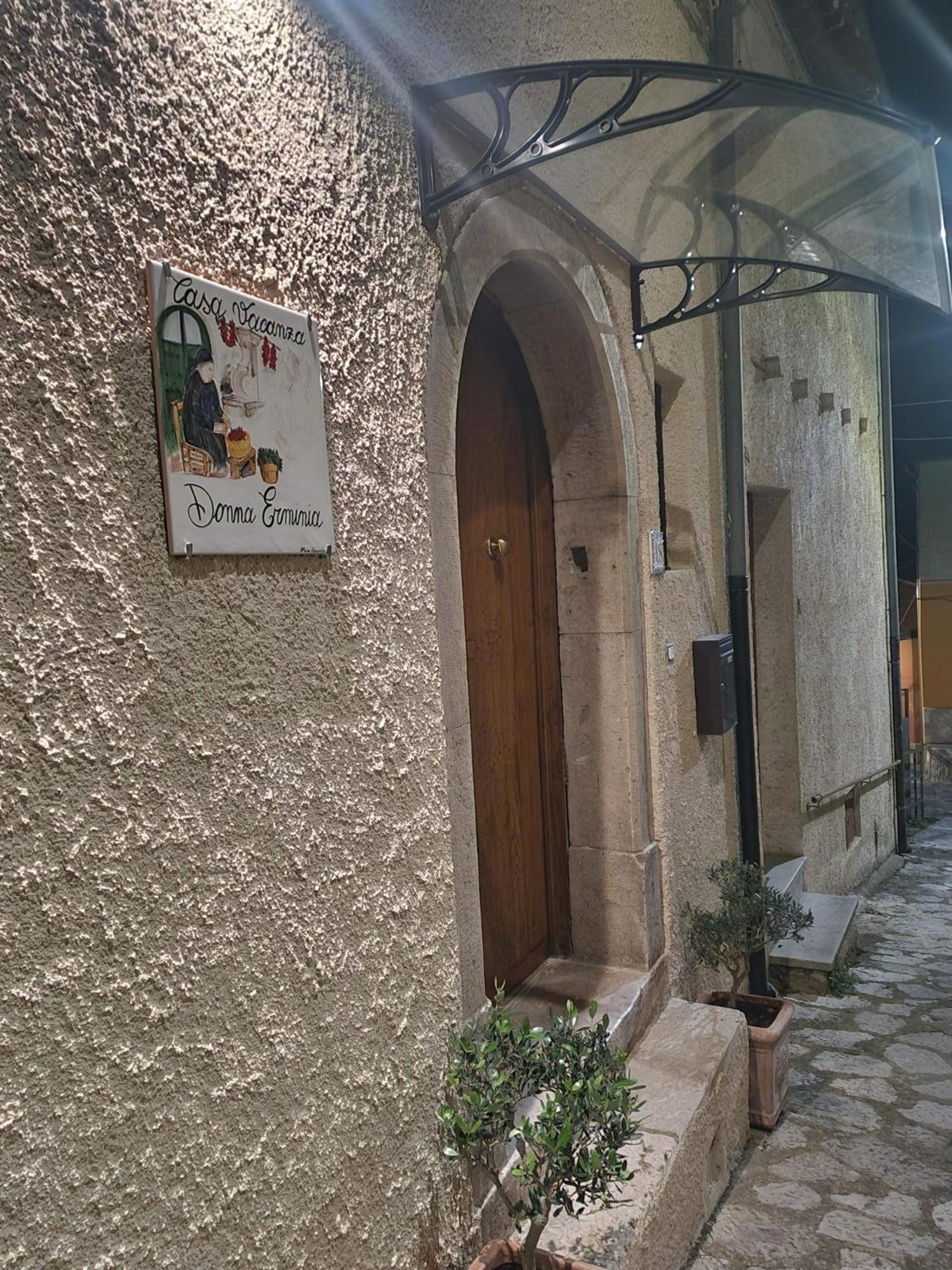 Casa Vacanze Donna Erminia view 2