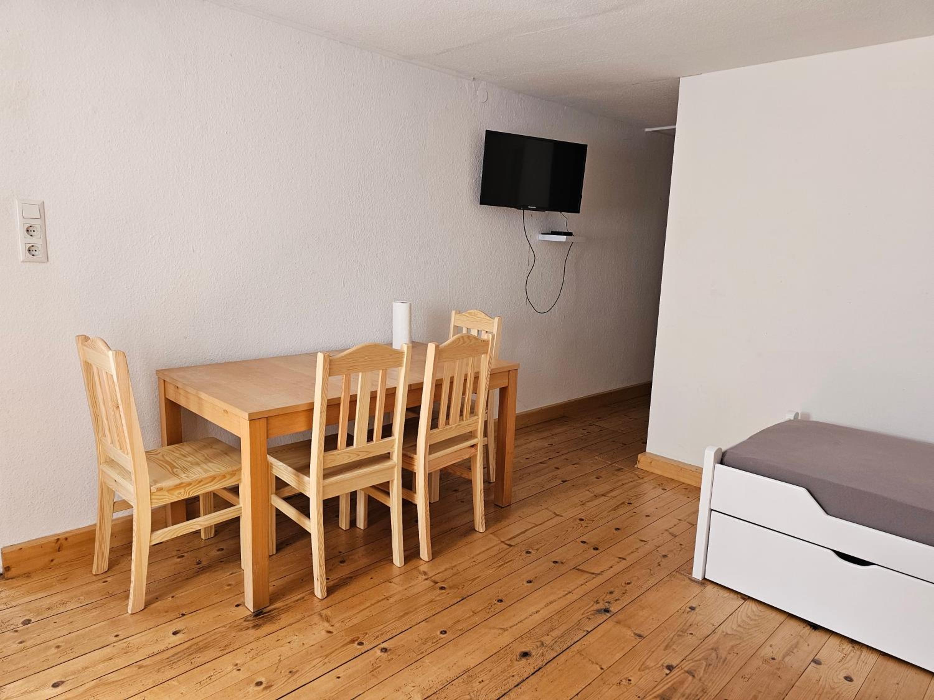 B76, Lauterach, Vorarlberg Apartments