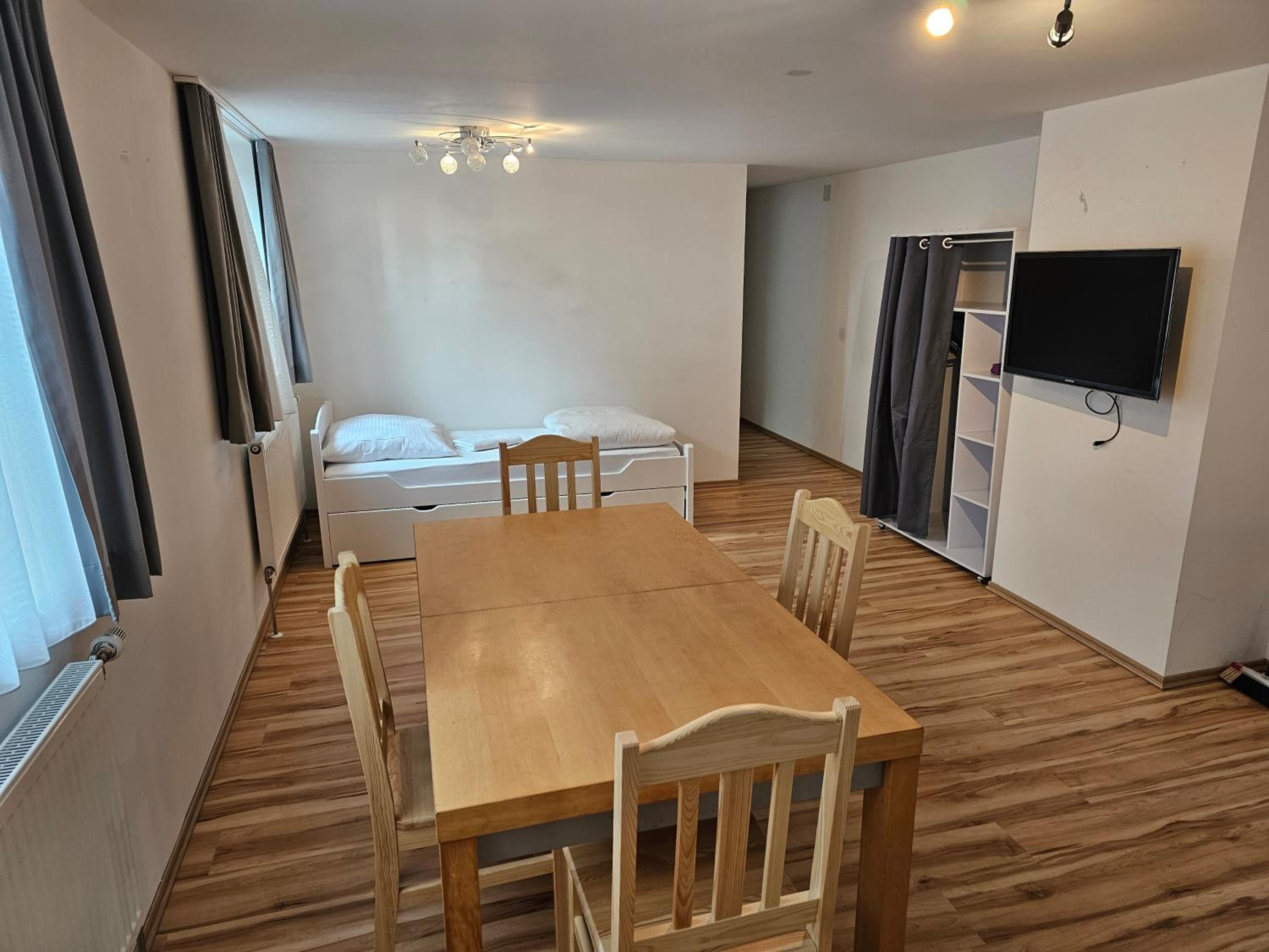 B76, Lauterach, Vorarlberg Apartments