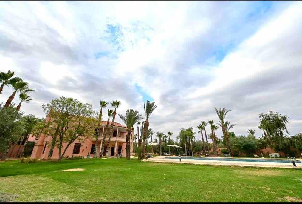 Palais Azalé view 4