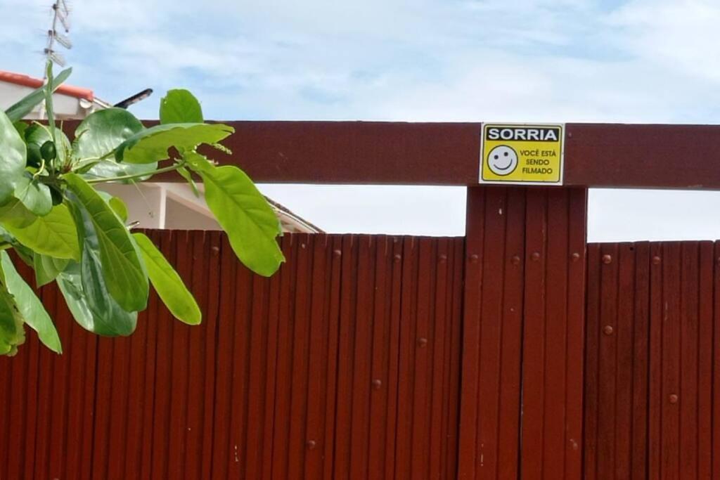 Casa em Condomínio tranquilo bem perto da praia!