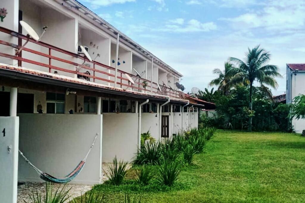 Casa em Condomínio tranquilo bem perto da praia!