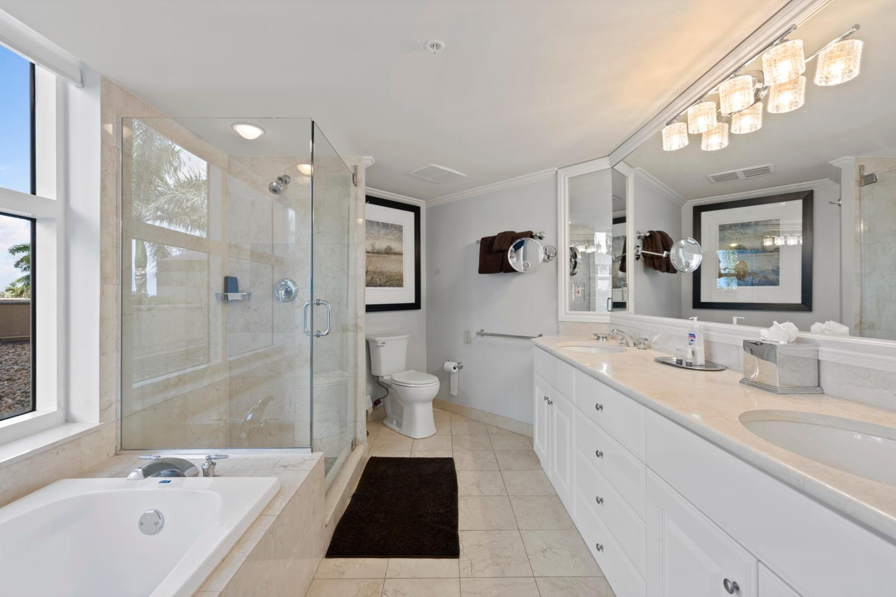 Marco Beach Ocean Suites, photo 37