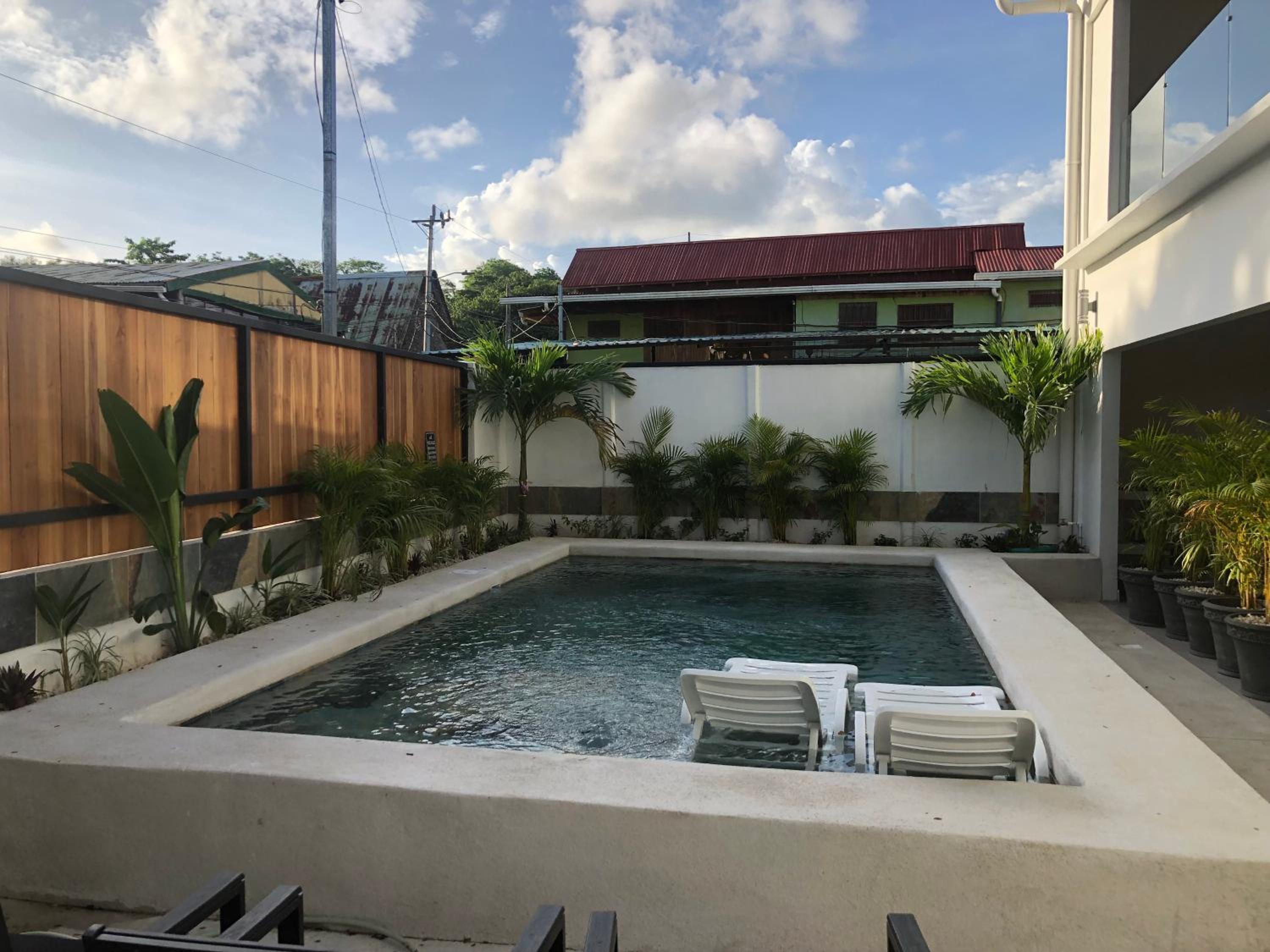 Dos Mangos Vacation Rentals