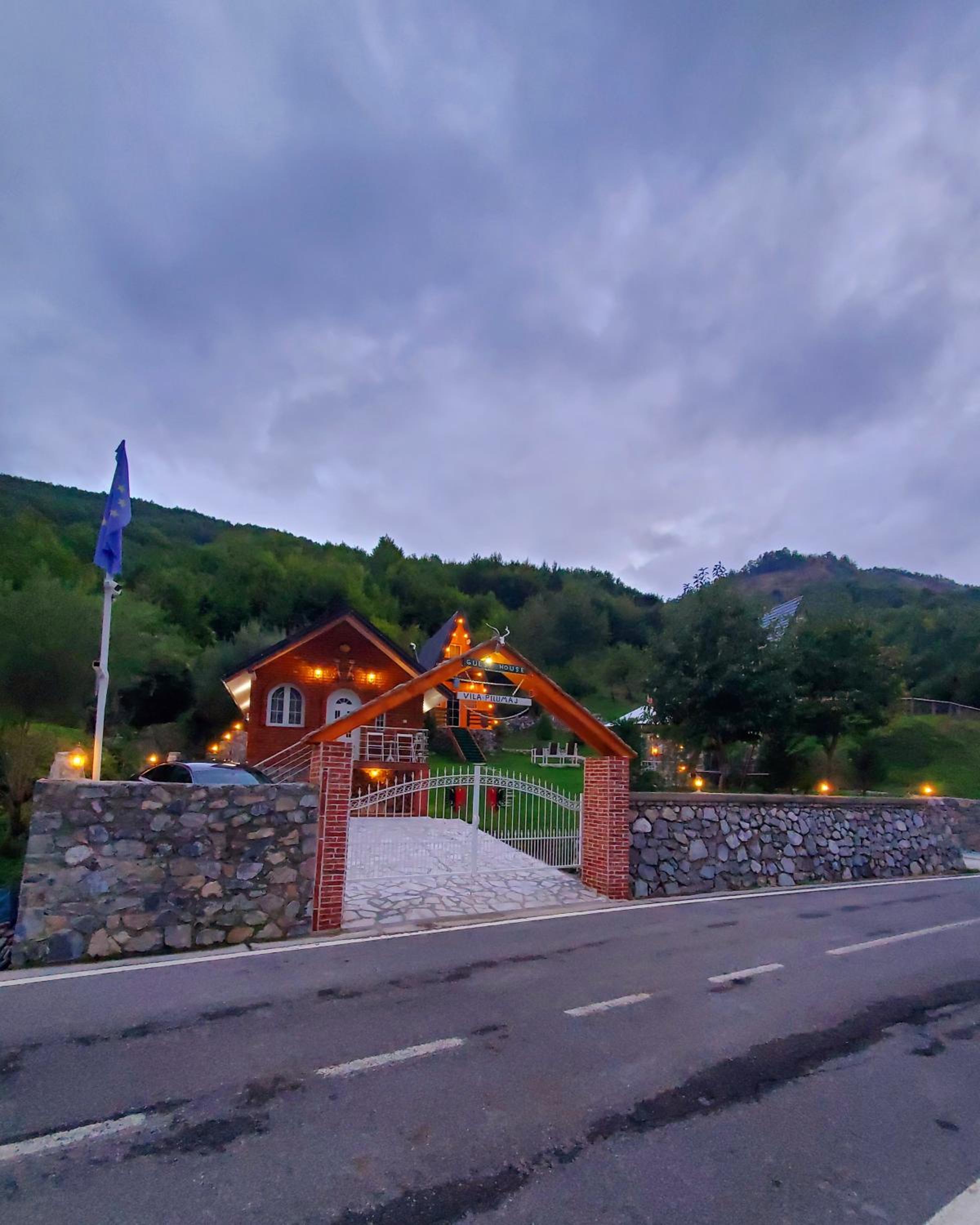 Vilat Pllumaj