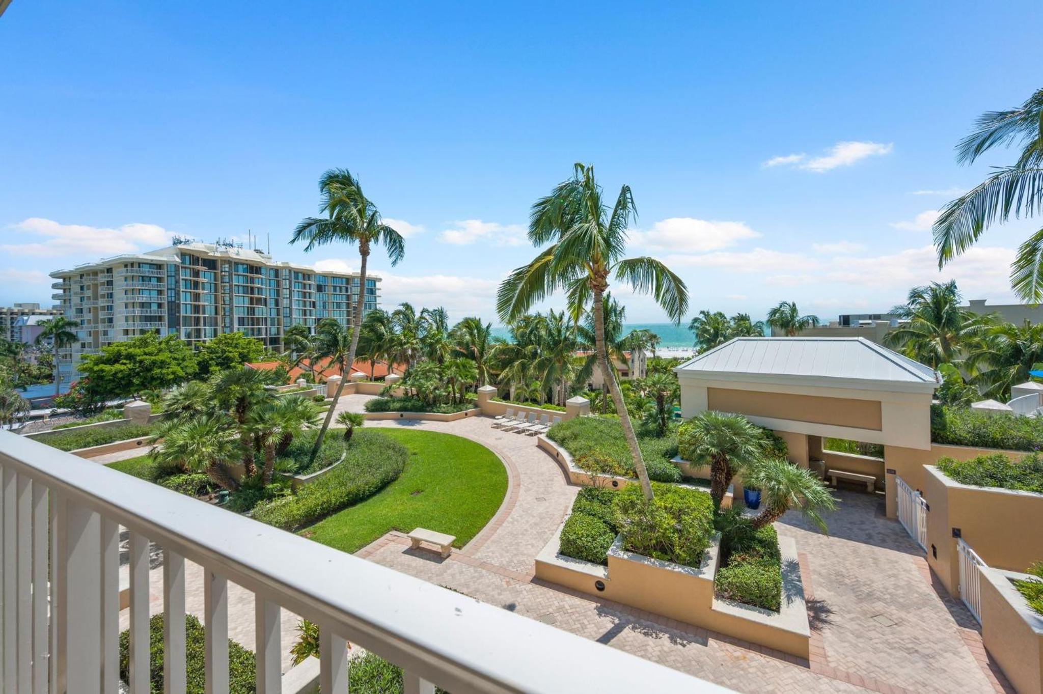 Marco Beach Ocean Suites, photo 41