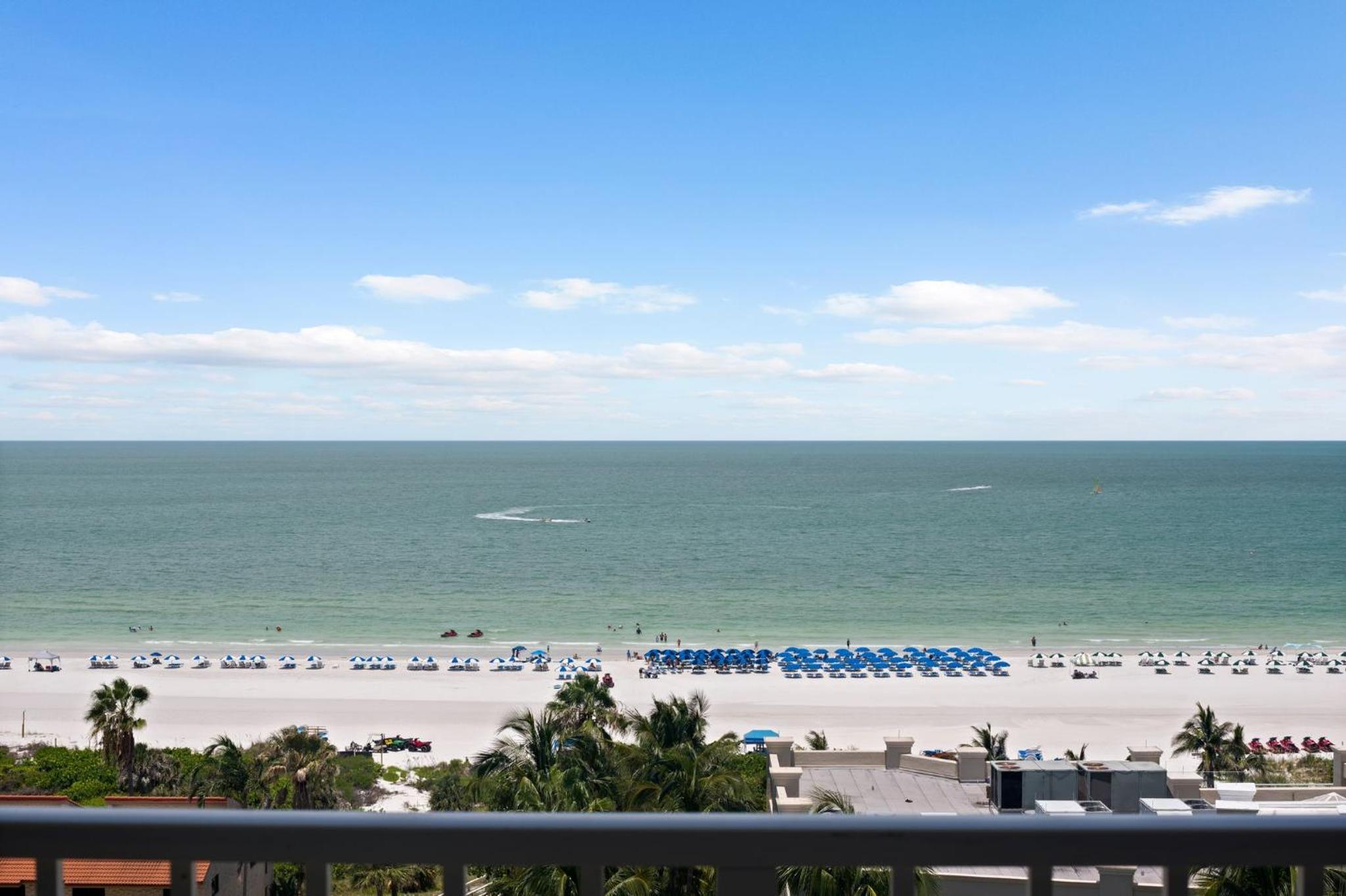 Marco Beach Ocean Suites, photo 45