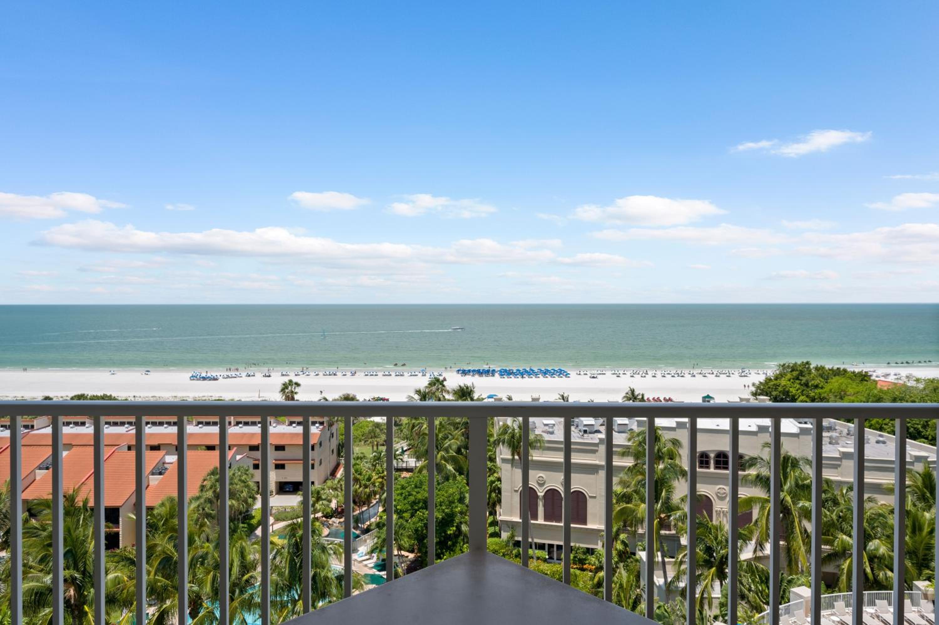 Marco Beach Ocean Suites, photo 36