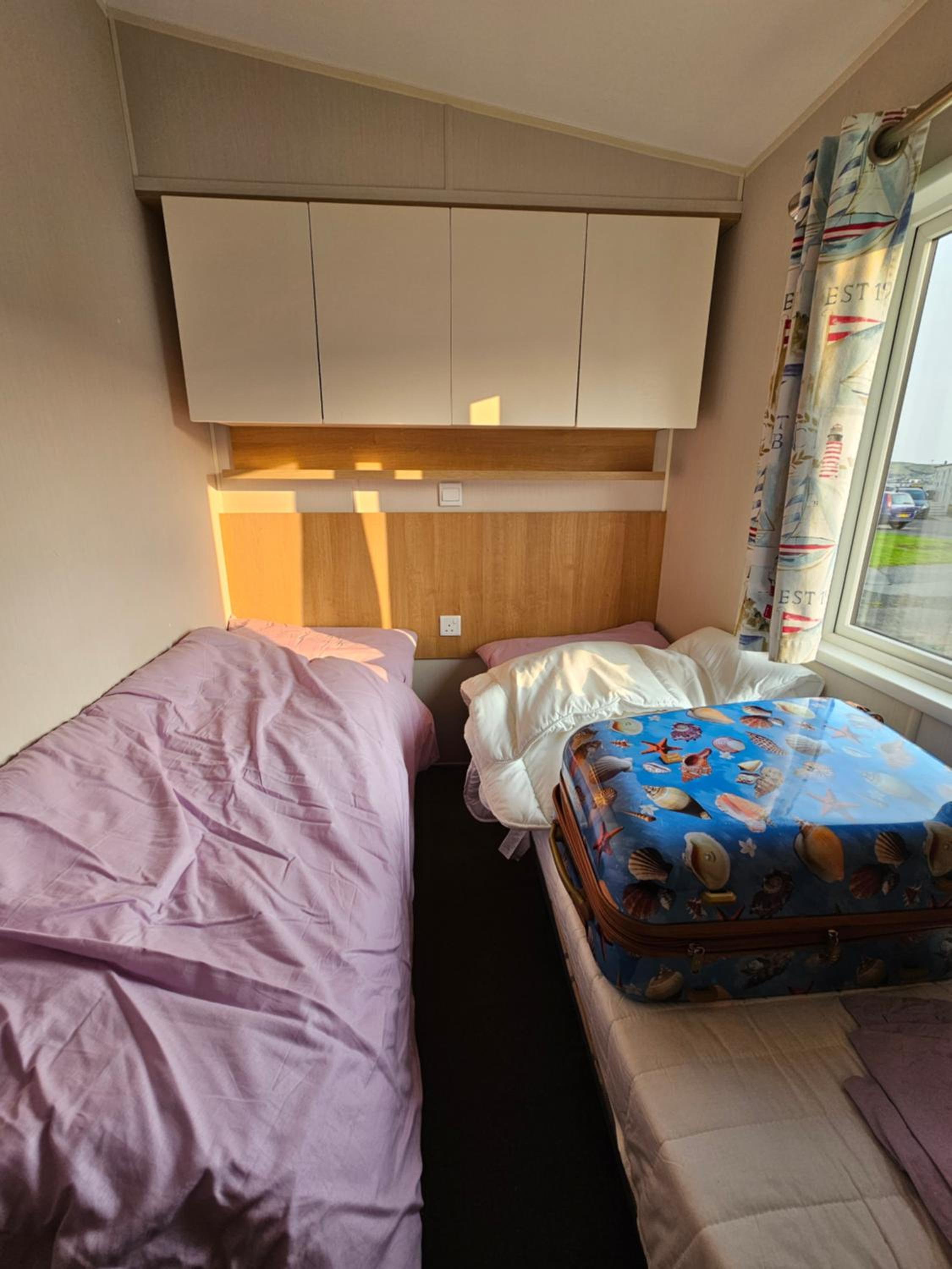 Hotel Caravan 4 - Cambrian Coast Caravan Park
