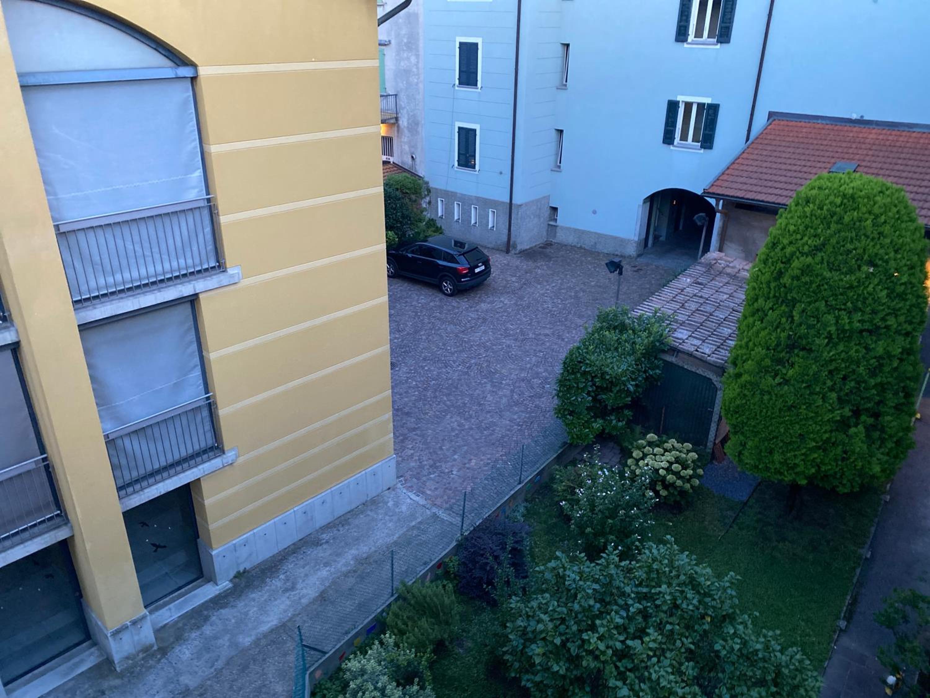 Yellow House Guest House