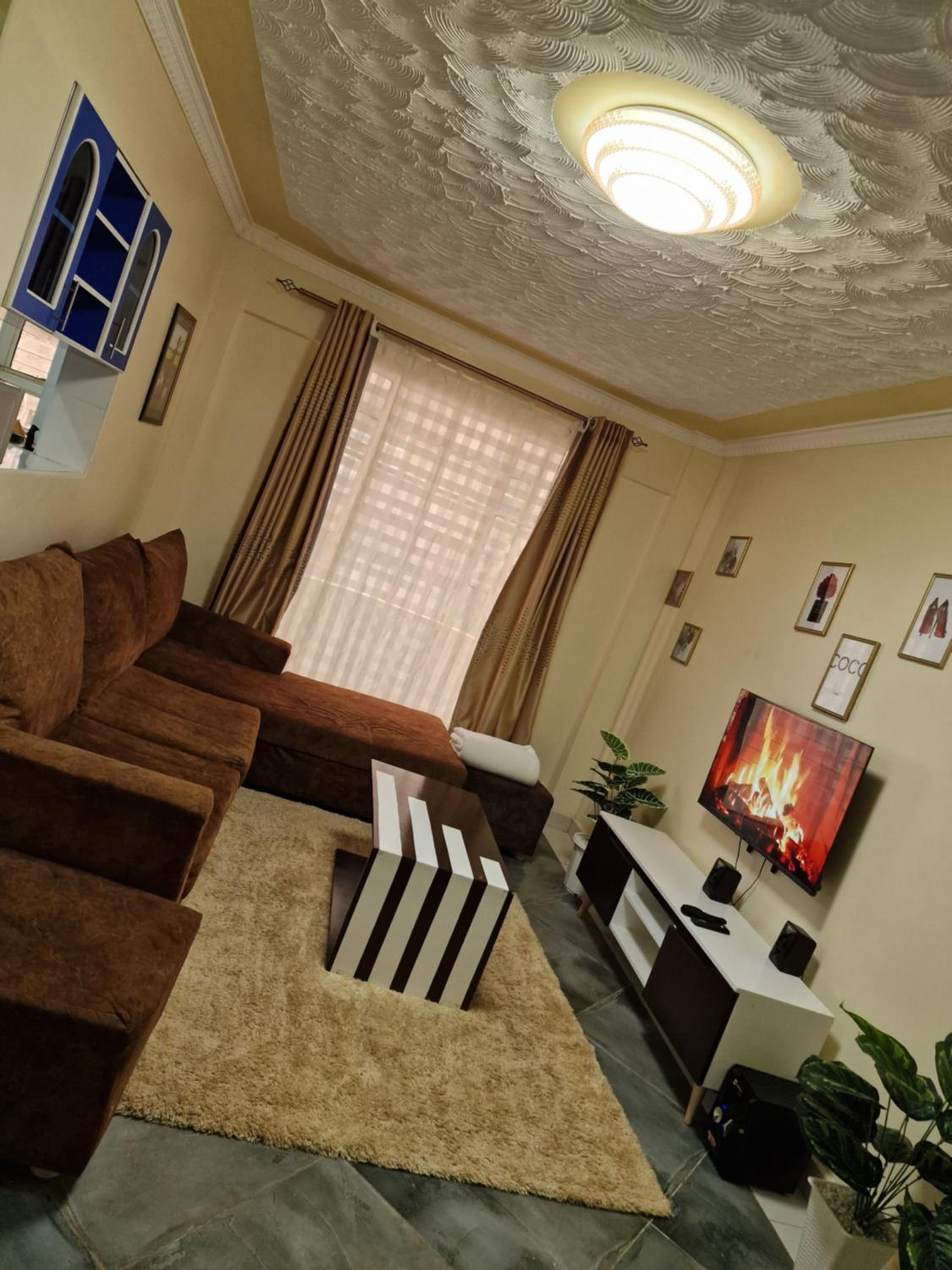 Cozy home view 5